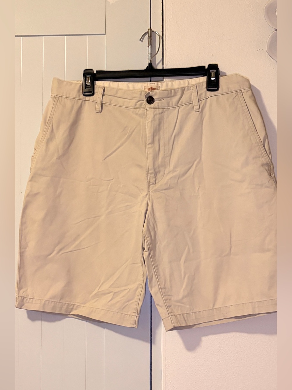 Dockers Men's Tan Flat-Front Shorts